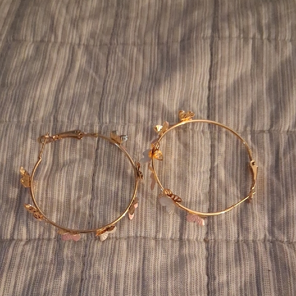 Jewelry - Floral Gold Hoop Earrings